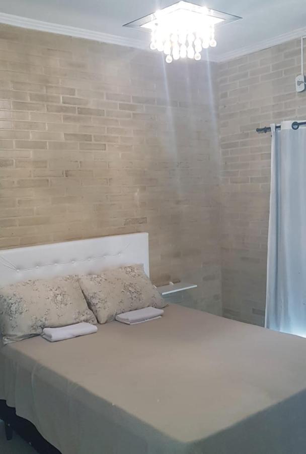 Sobrado 2 Amplo E Confortavel Em Condominio Corumbá Eksteriør bilde