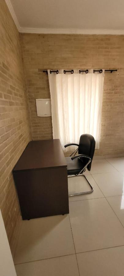 Sobrado 2 Amplo E Confortavel Em Condominio Corumbá Eksteriør bilde
