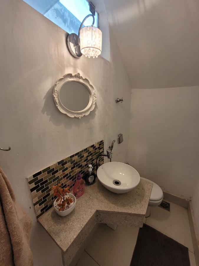 Sobrado 2 Amplo E Confortavel Em Condominio Corumbá Eksteriør bilde