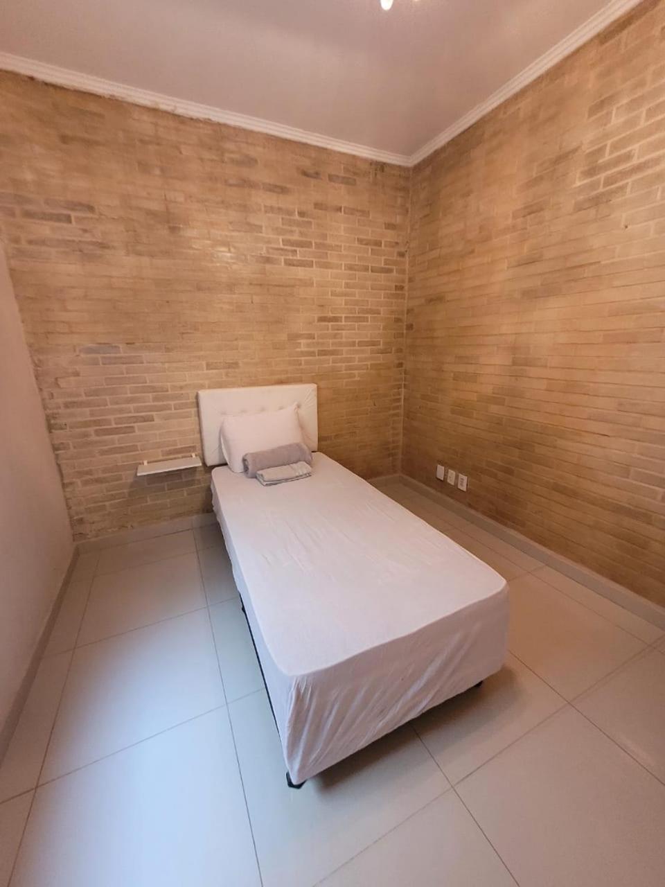 Sobrado 2 Amplo E Confortavel Em Condominio Corumbá Rom bilde